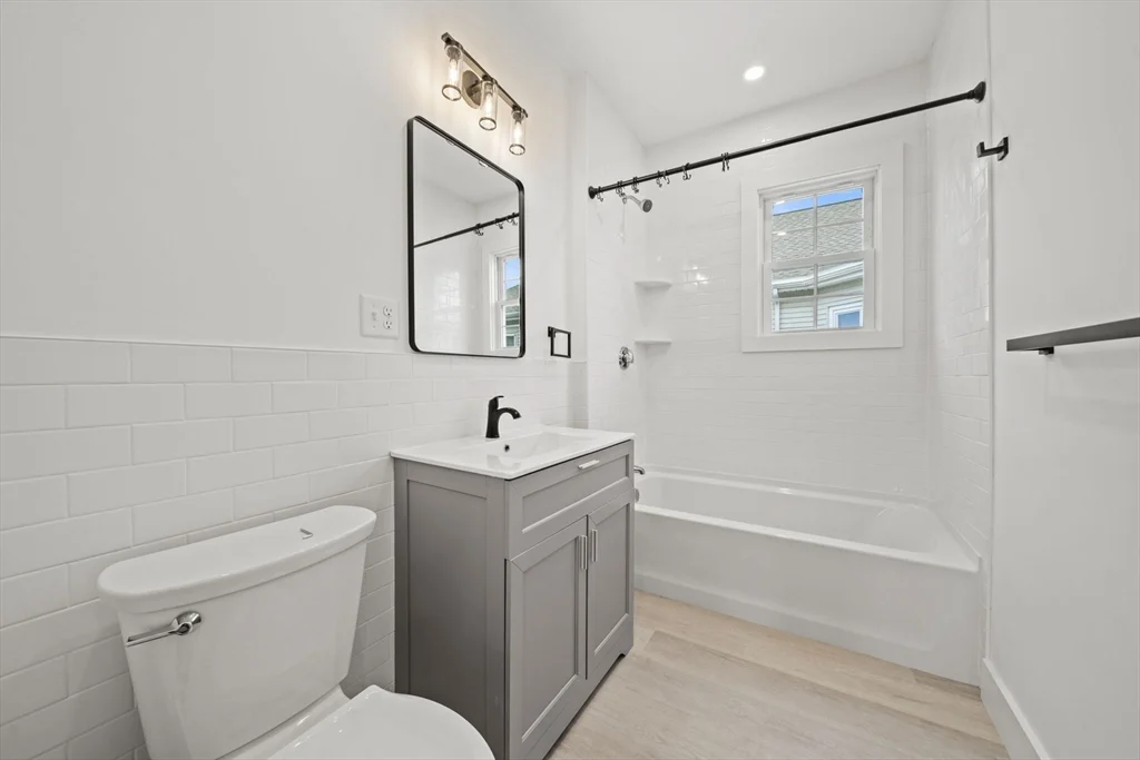 55 Surrey St, Glenwood