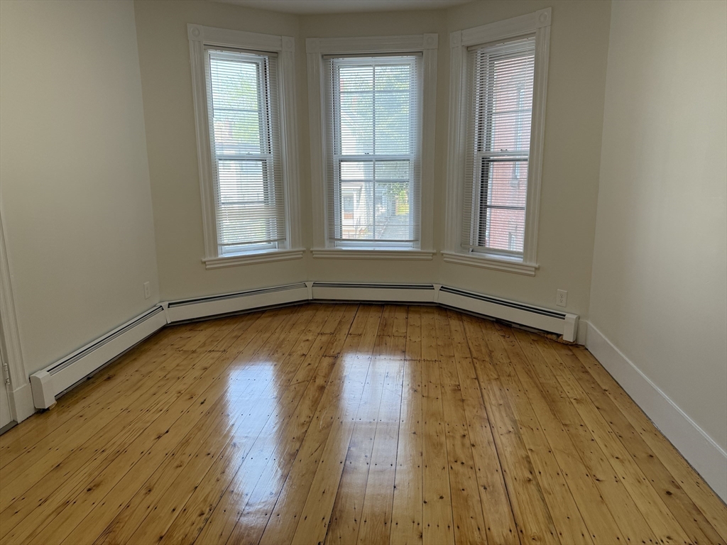 9 Putnam St, Prospect Hill