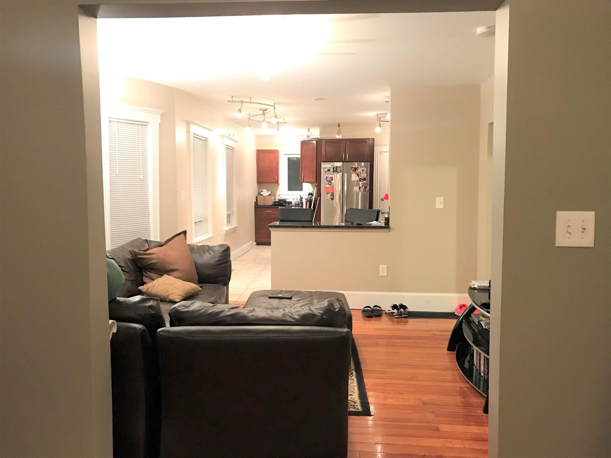 2 bed, 1 bath apartment for rent at 8 Landers St Unit 1, Union Square — photo 5 of 7