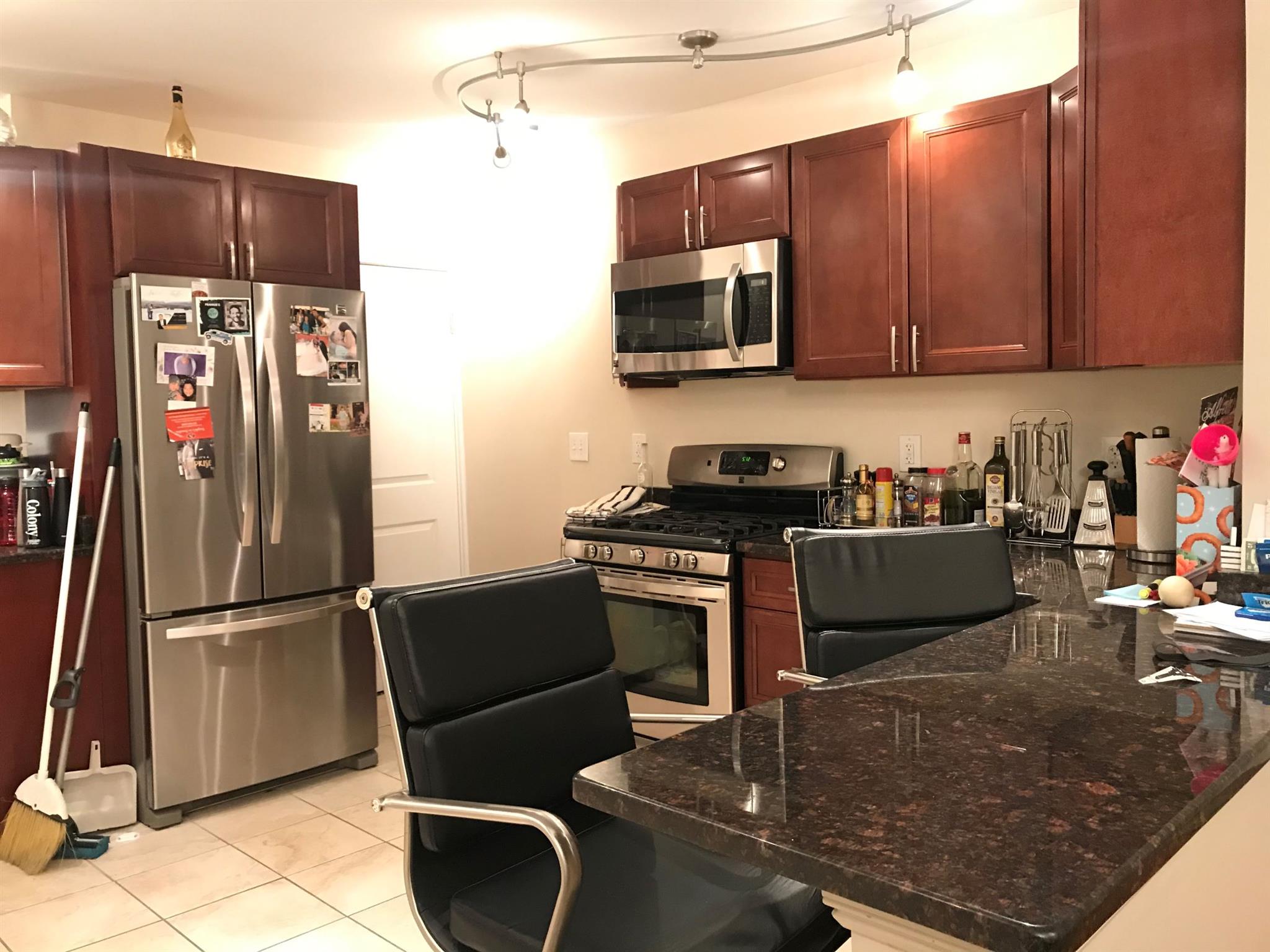 2 bed, 1 bath apartment for rent at 8 Landers St Unit 1, Union Square — photo 3 of 7