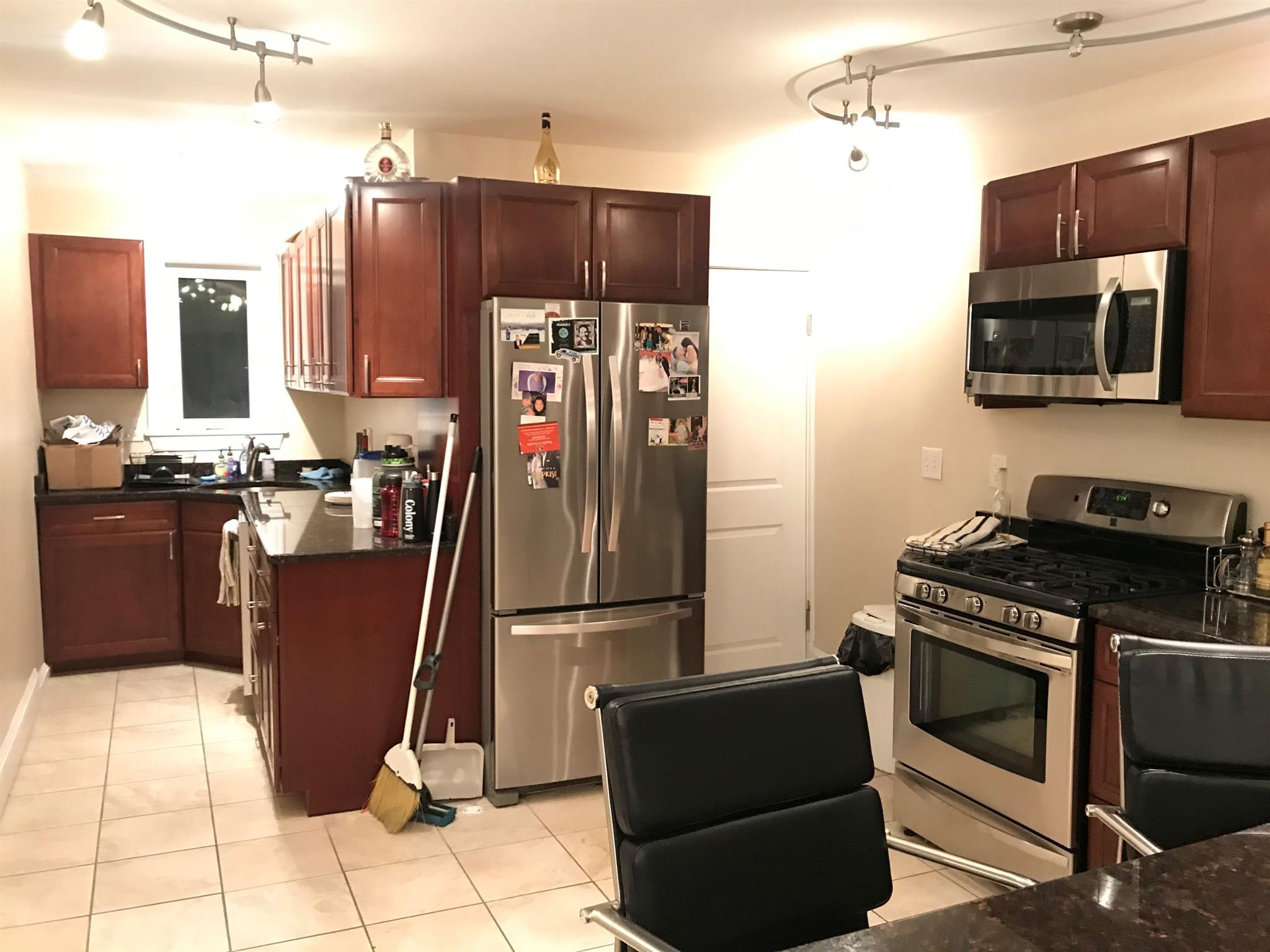2 bed, 1 bath apartment for rent at 8 Landers St Unit 1, Union Square — photo 1 of 7