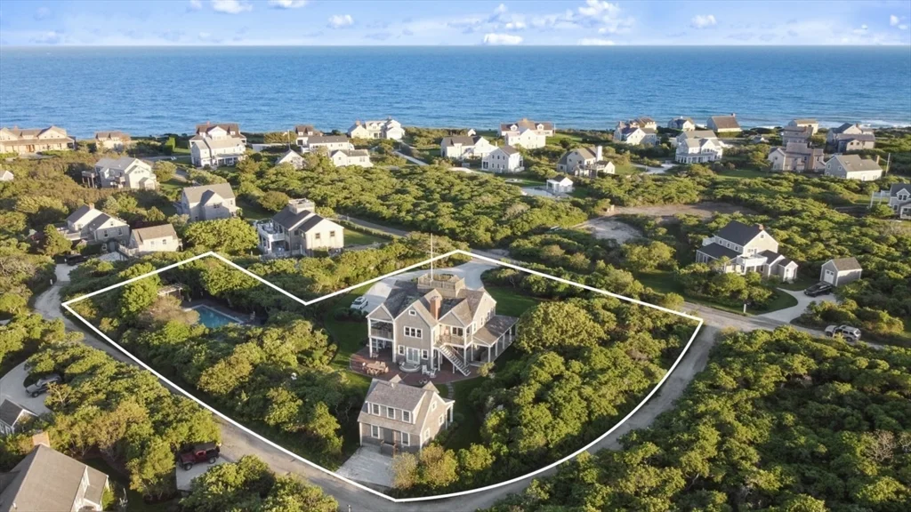 26 Old Tom Nevers, Nantucket