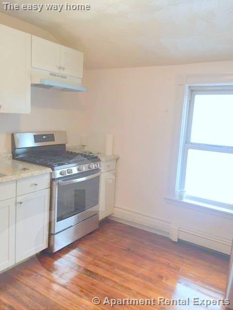 2 bed, 1 bath apartment for rent at 702 Broadway Unit 3, Ball Square — photo 2 of 9