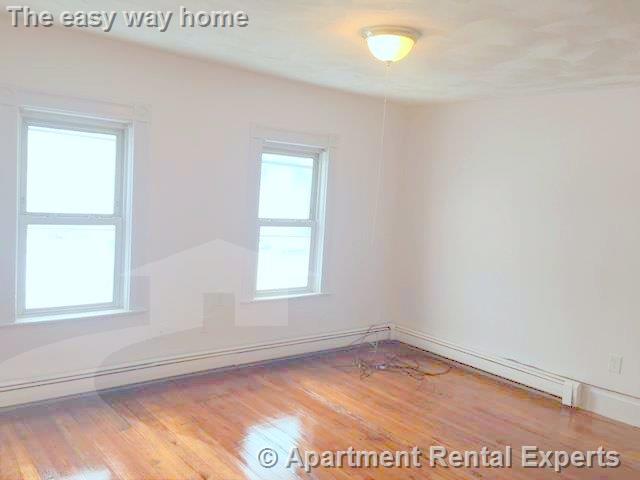 2 bed, 1 bath apartment for rent at 702 Broadway Unit 3, Ball Square — photo 5 of 9