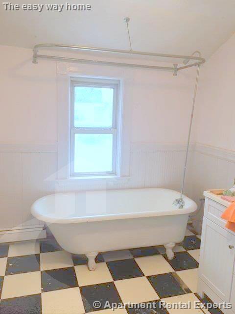 2 bed, 1 bath apartment for rent at 702 Broadway Unit 3, Ball Square — photo 8 of 9