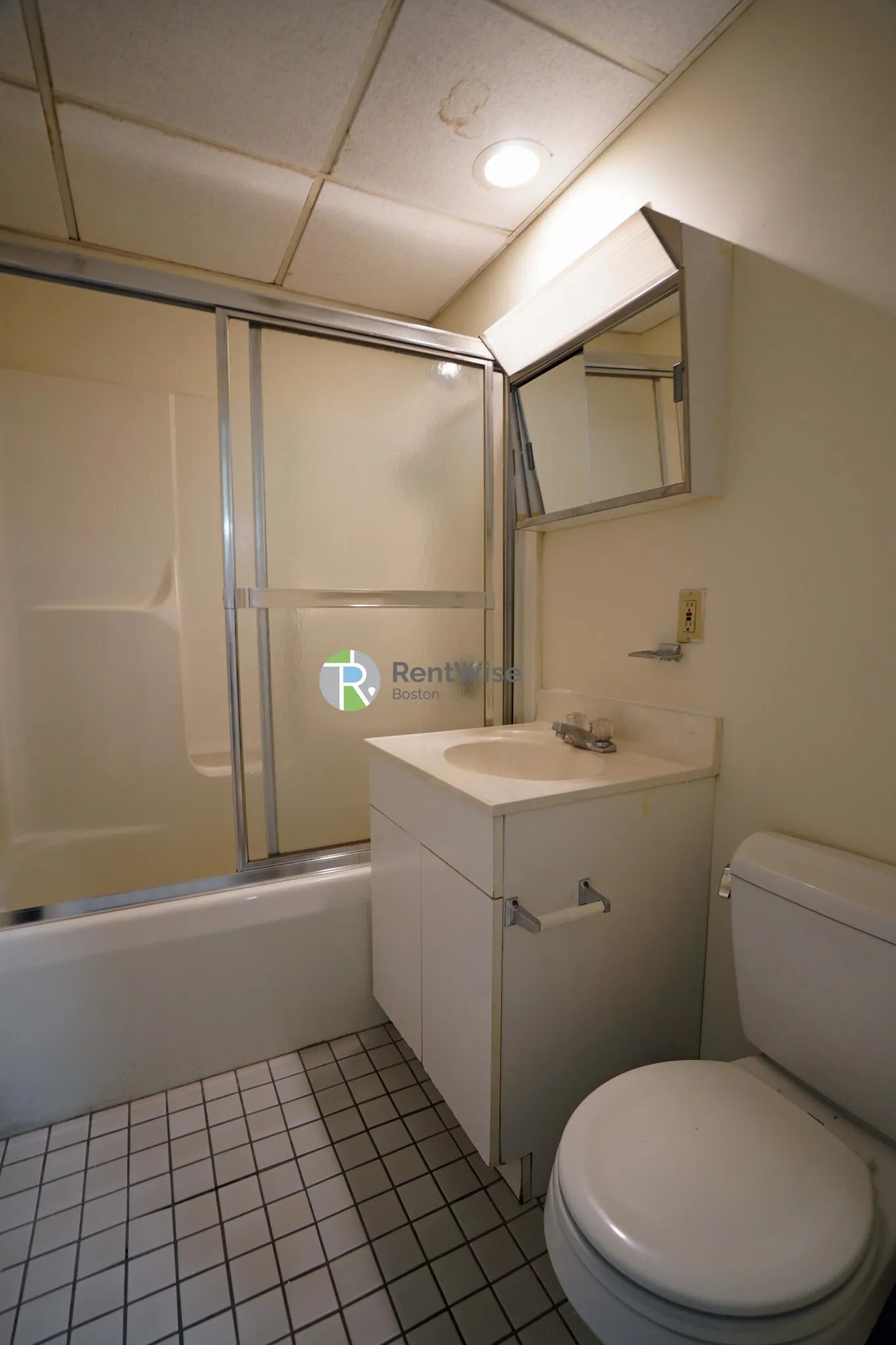 81 Essex St, Chinatown