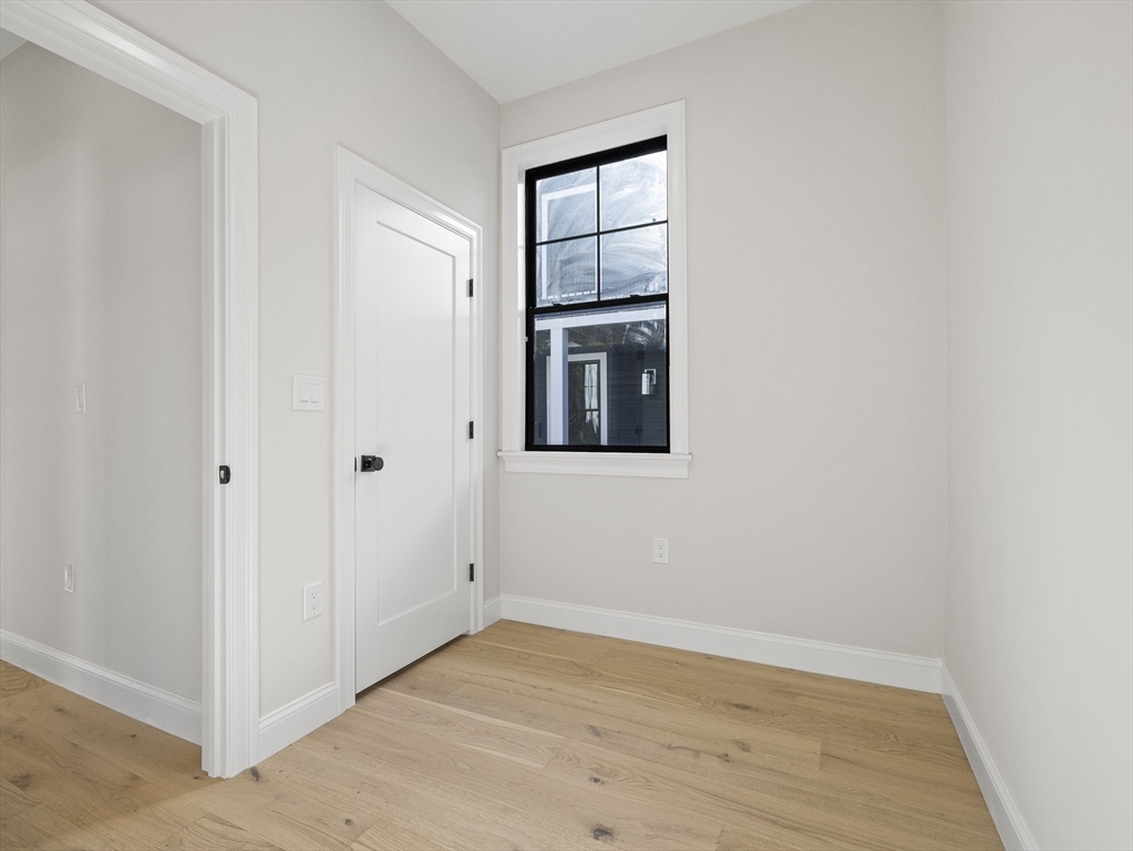 48 Woodward St, South Boston