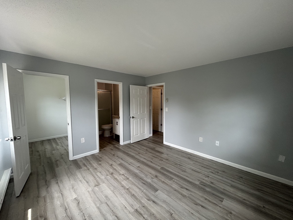 32 Maple Crest Cir, Holyoke