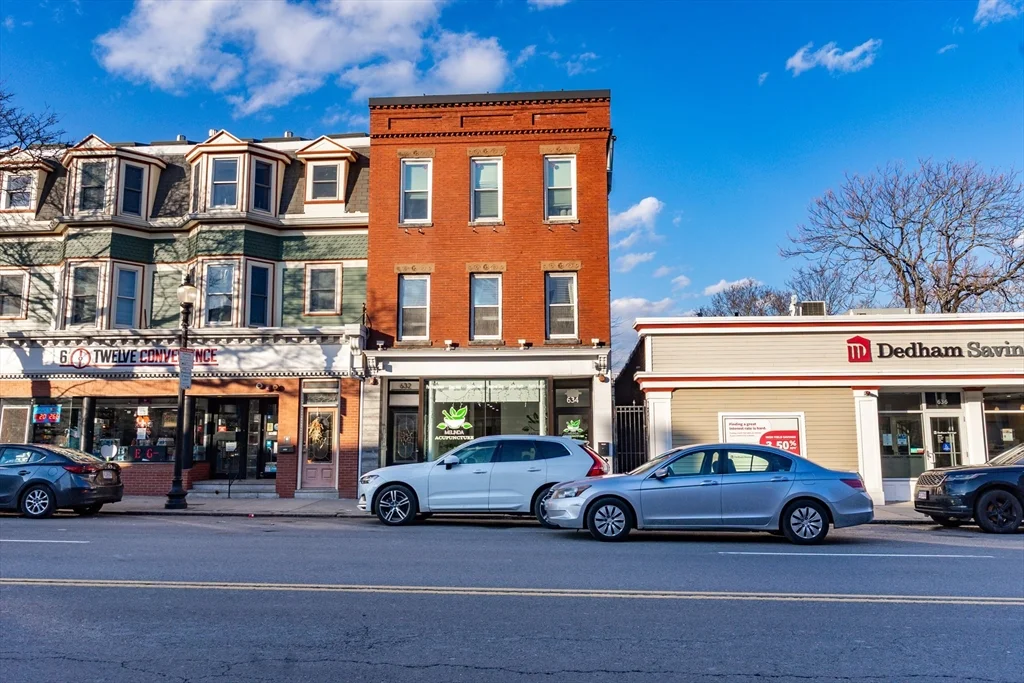 632 E Broadway, South Boston