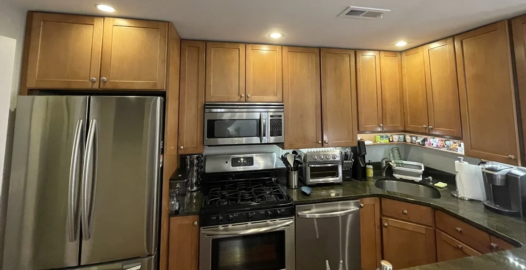 10 Mitchell St, South Boston