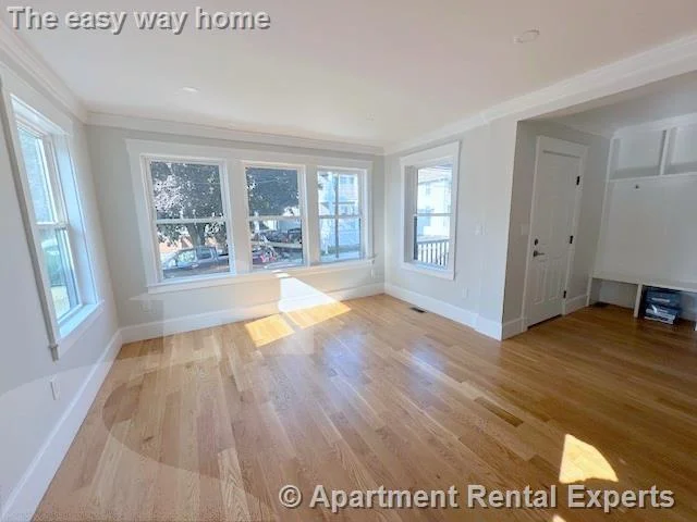 37 Governor Winthrop Rd, Ten Hills