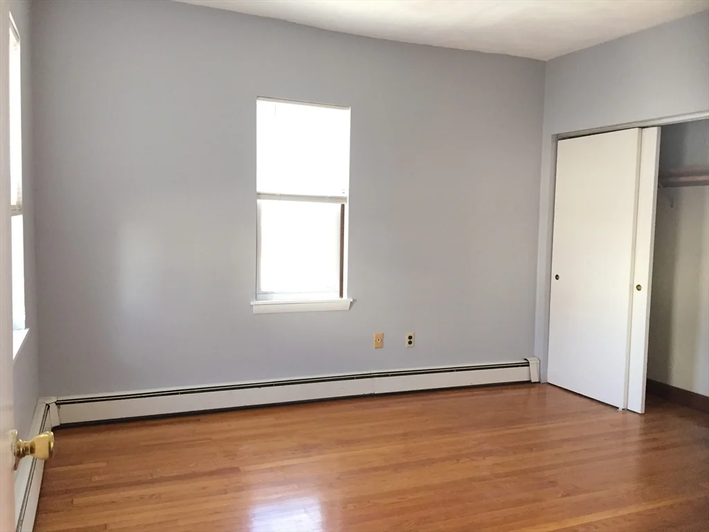 318 Granite St, Quincy