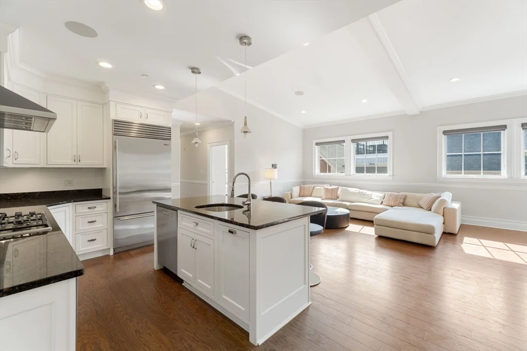 616 East 4th St, South Boston