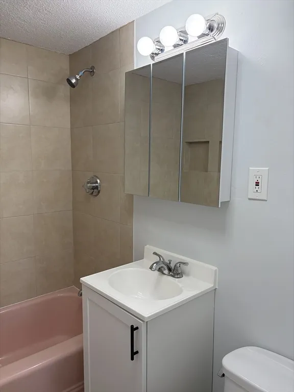 685 Moody St, Waltham