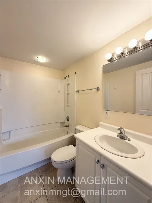 10 Museum Way, East Cambridge