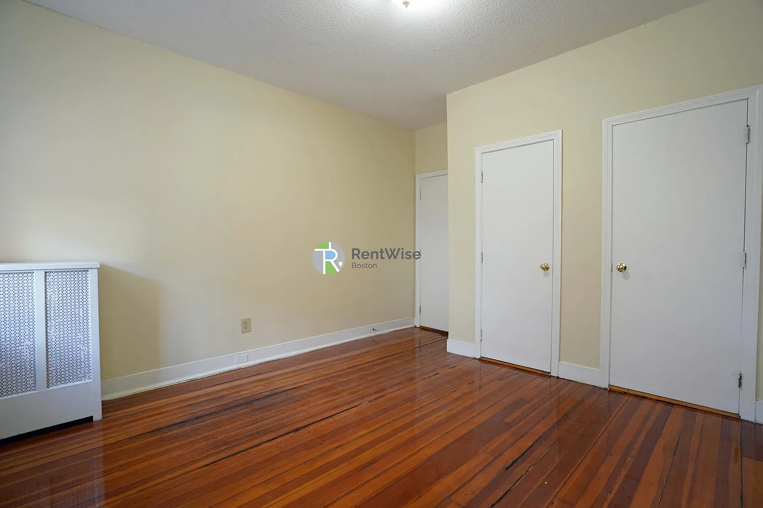 1132 Commonwealth Ave, North Brookline