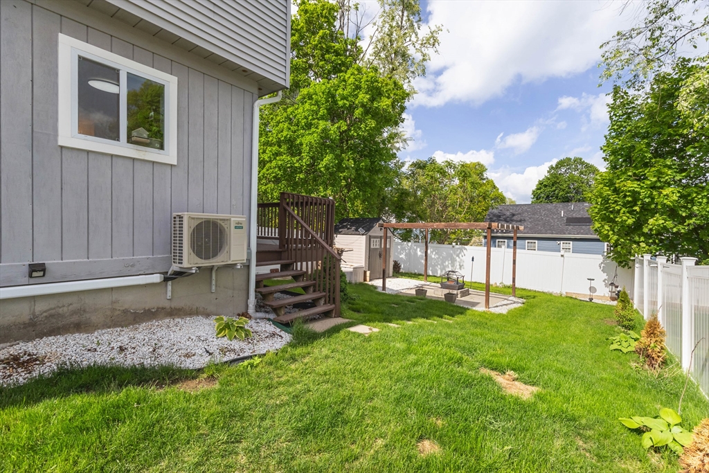 10 Paris Ave, Worcester