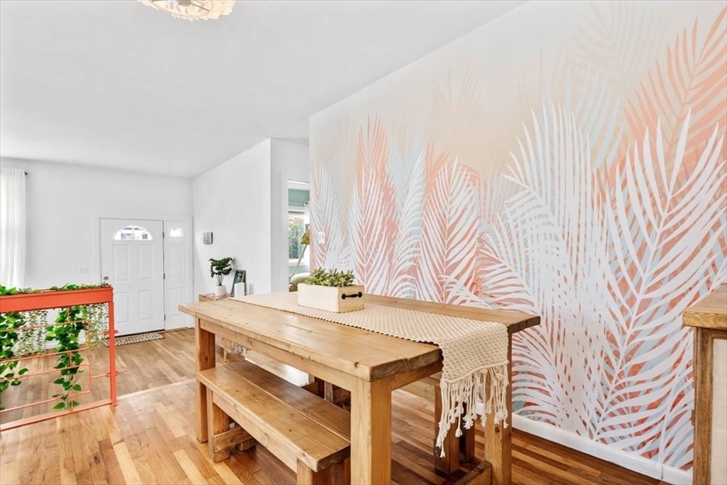 80 Central Ave Summer, Hull