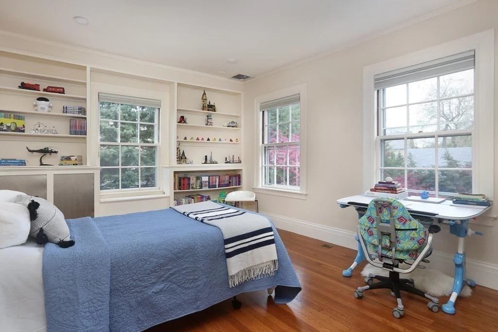 1010 Centre St, Newton Center