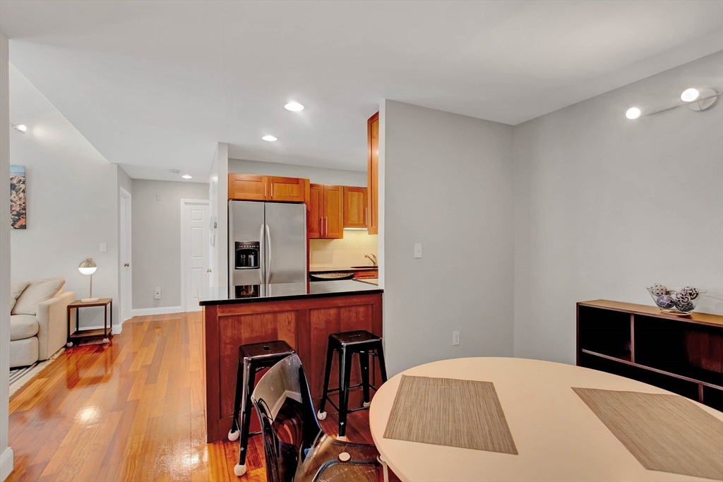 841 Parker St, Mission Hill