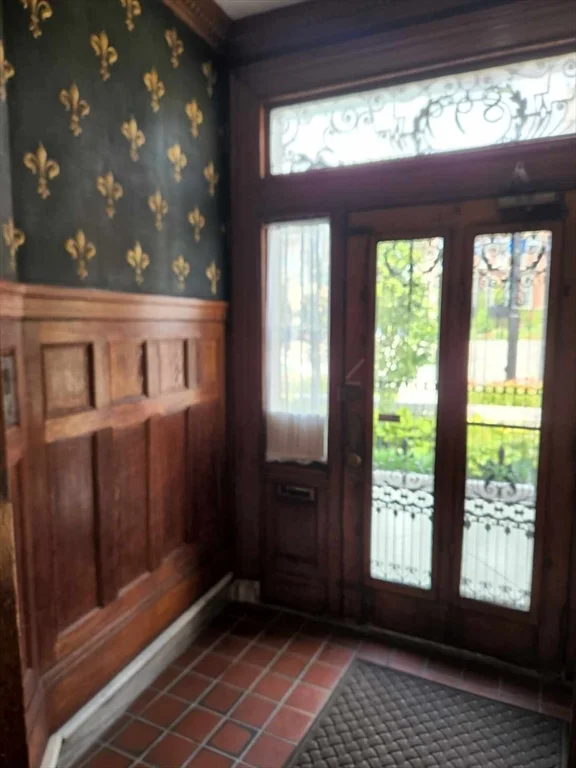 899 Beacon St, Fenway