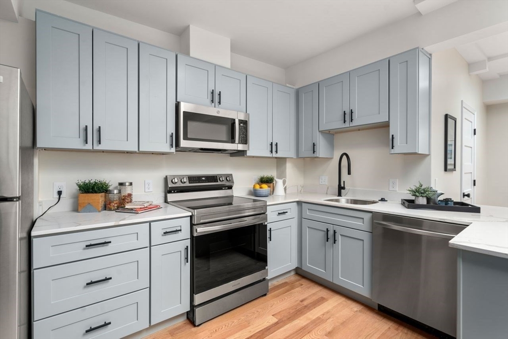 202 Elm St, North Cambridge