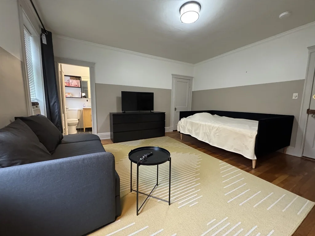 89 Chester St, Allston