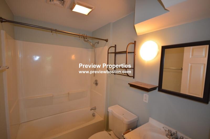 12 Cheever Ct, East Boston