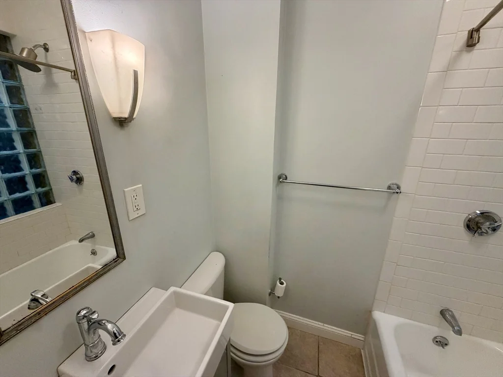 324 Chelsea St, East Boston