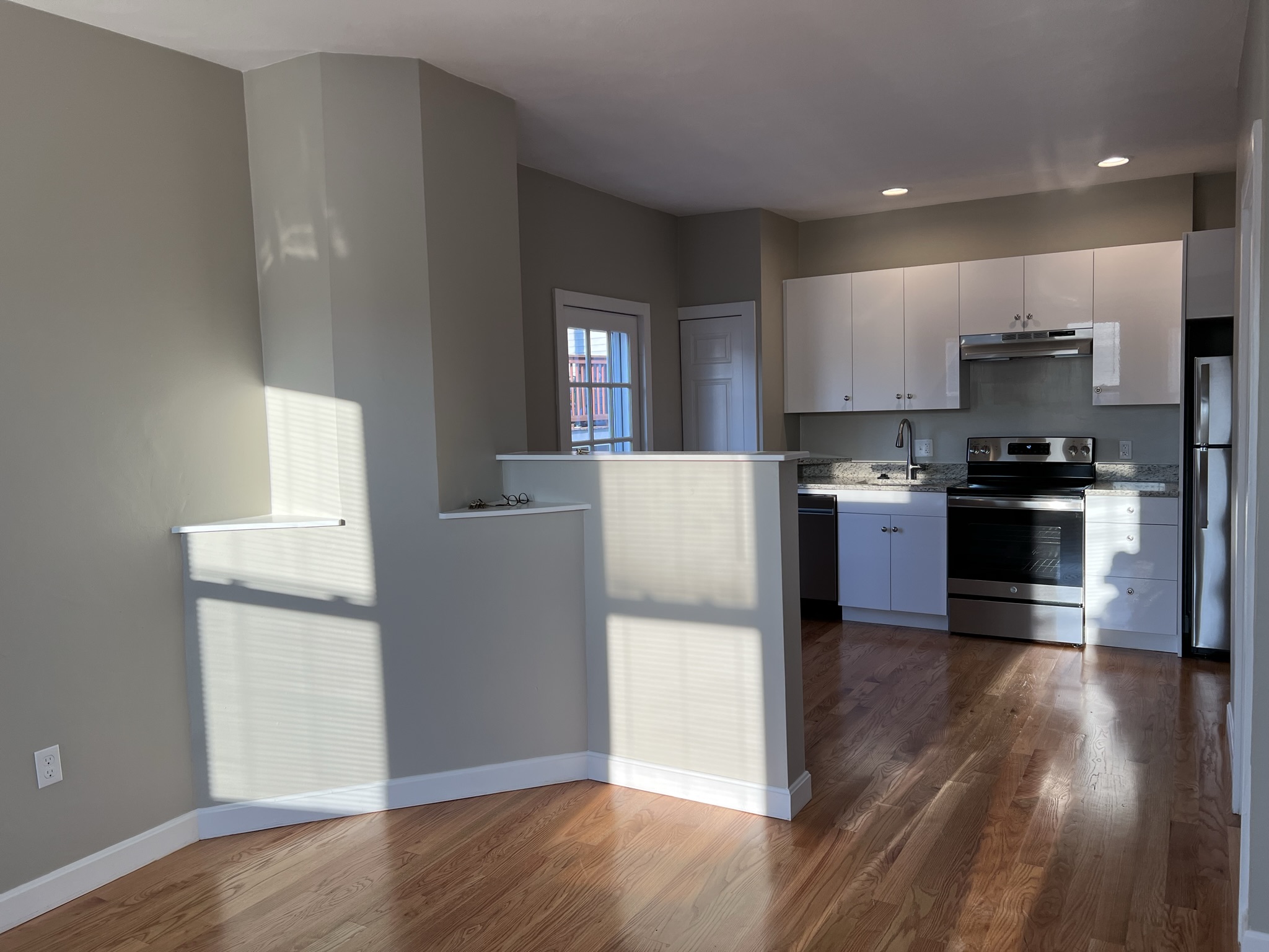 1084 Dorchester Ave, Dorchester