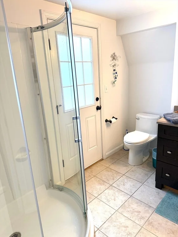 2 Wildflower Ln, Wayland
