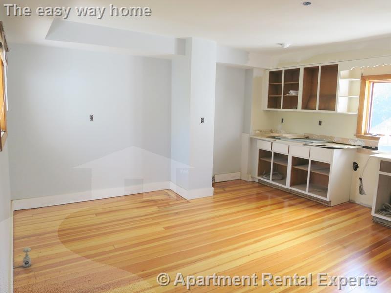 252 Harvard St, Tufts