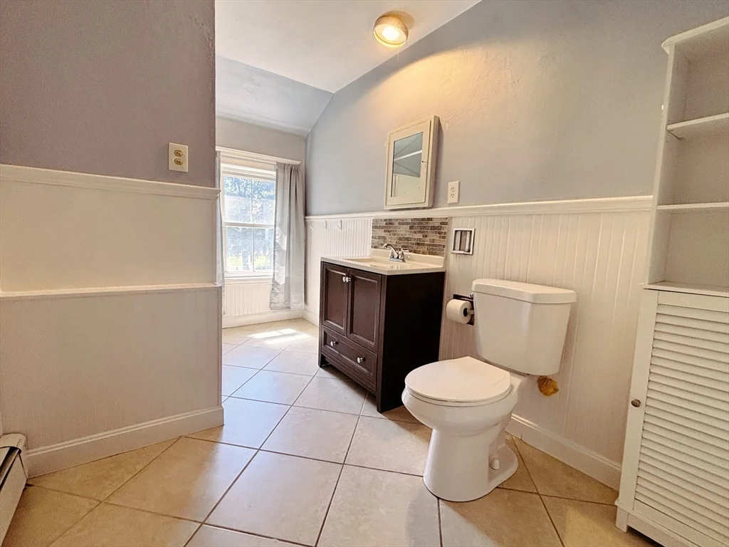 19 Maple St, Uxbridge