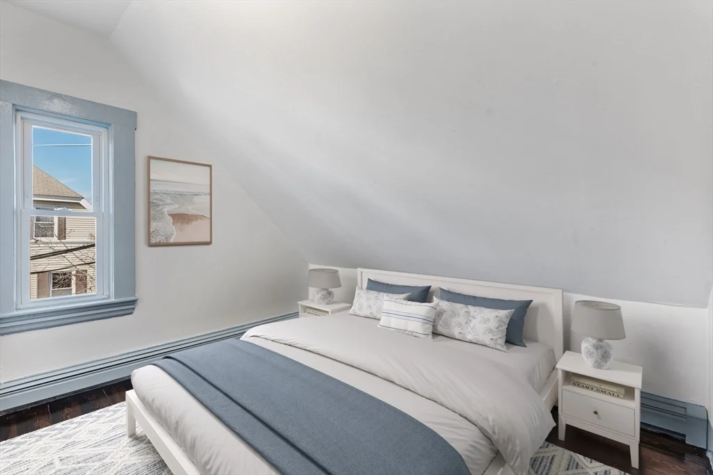 8 Carlton St, Ward Two