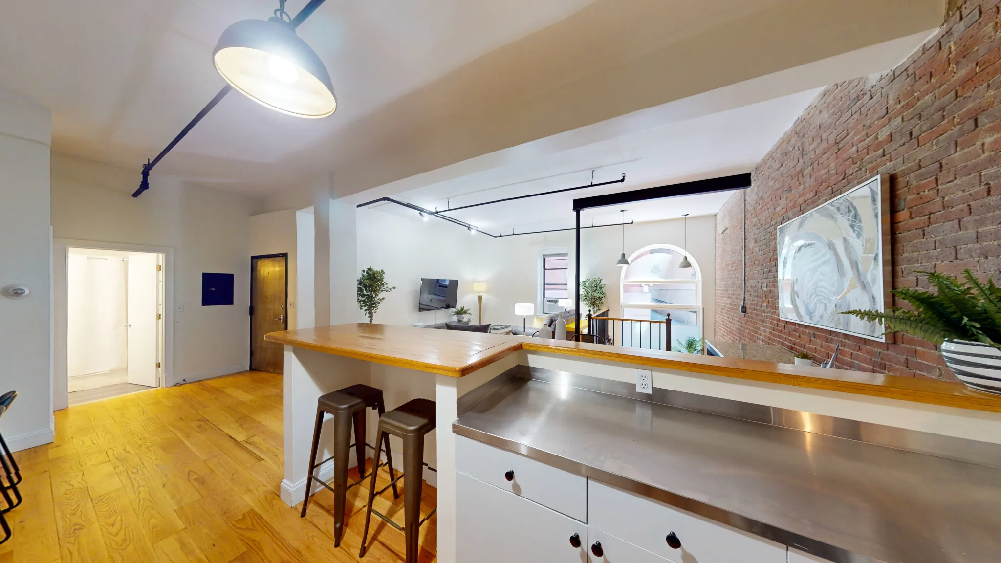 19 Stanhope St, Back Bay