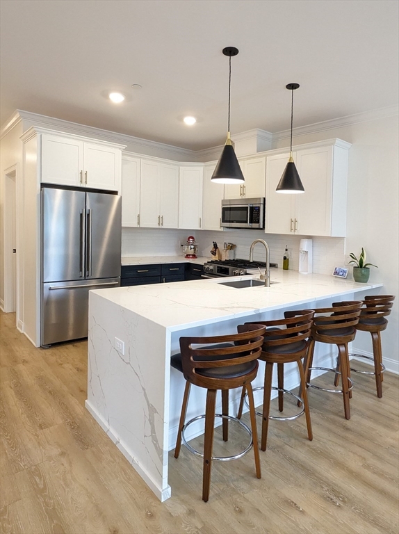 4281 Washington, Roslindale