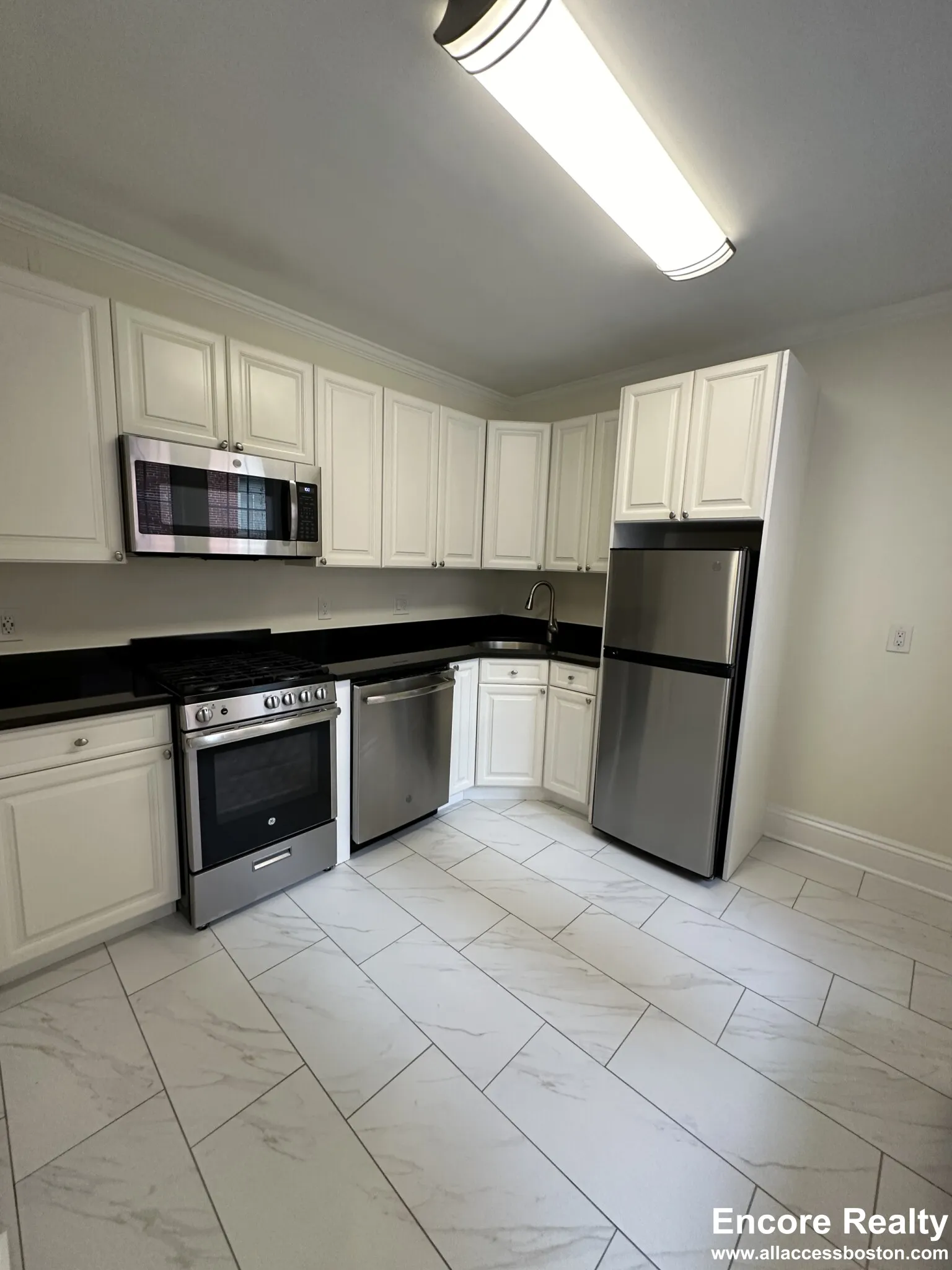 24 Chauncy St, Neighborhood Nine