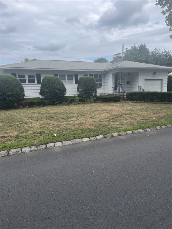 49 Rollins St, Lawrence