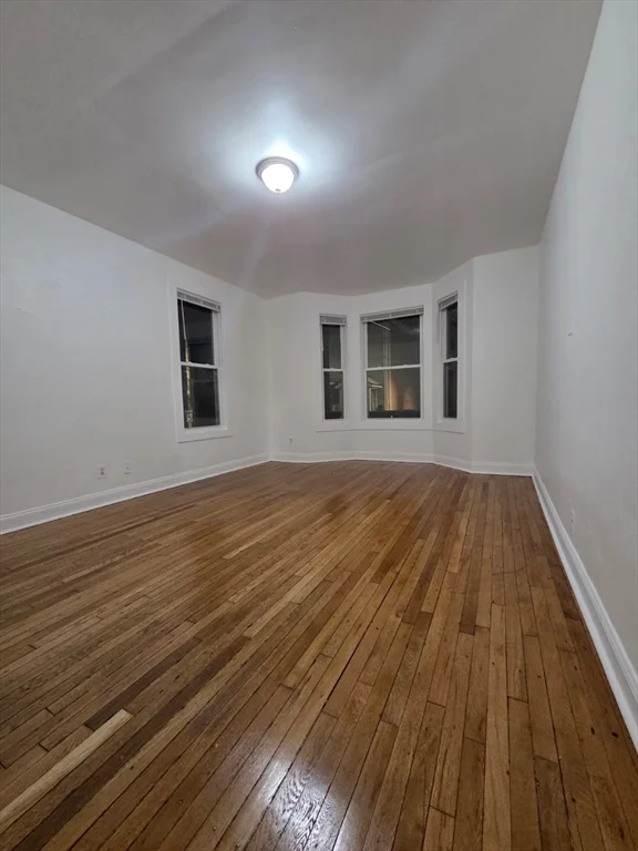 28 Carmel St, Chelsea