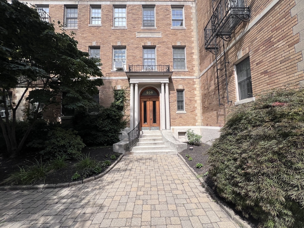 856 Massachusetts Ave, Central Square