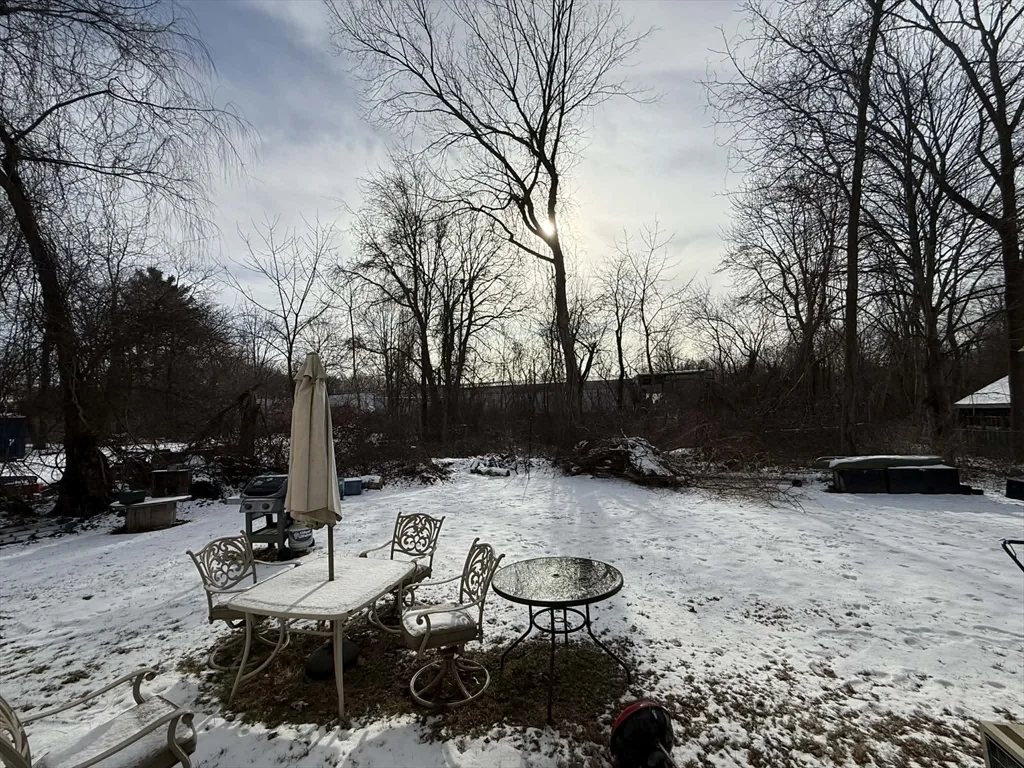 102-104 Cherry St, Whitman