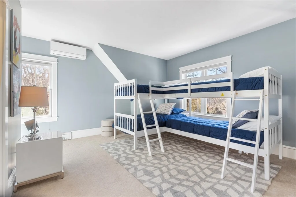 110 Clamshell Cove Rd, Cotuit