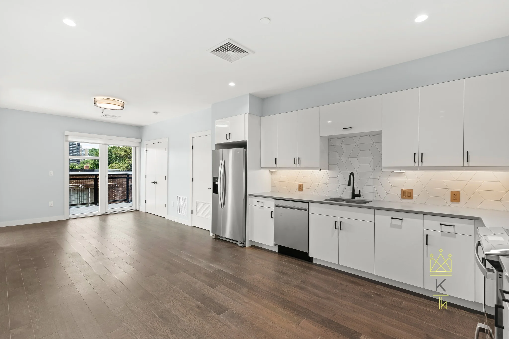 54 Auburn Pl, Coolidge Corner