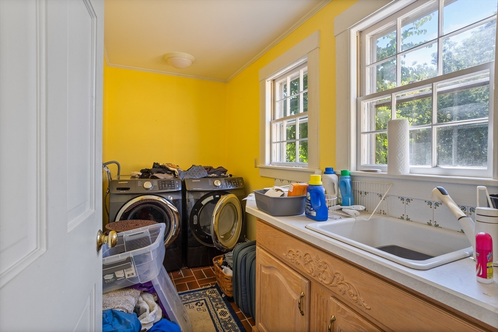 362 King St, Littleton