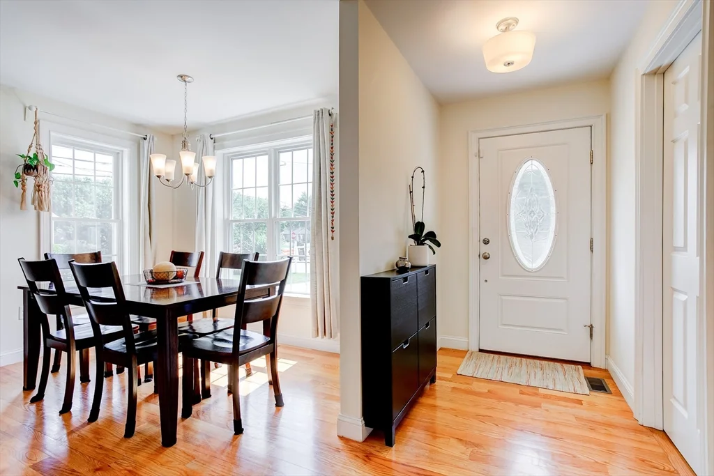 3 Hawthorne St, Woburn