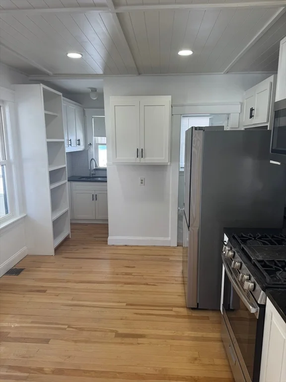 2 Harding St, Fitchburg