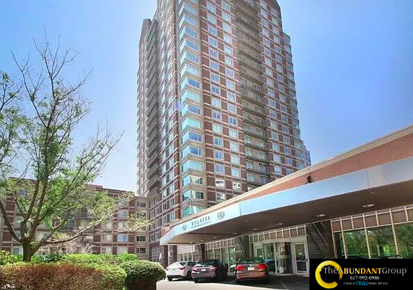 10 Museum Way, East Cambridge