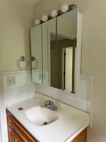 609 Flat Hill Rd, Lunenburg