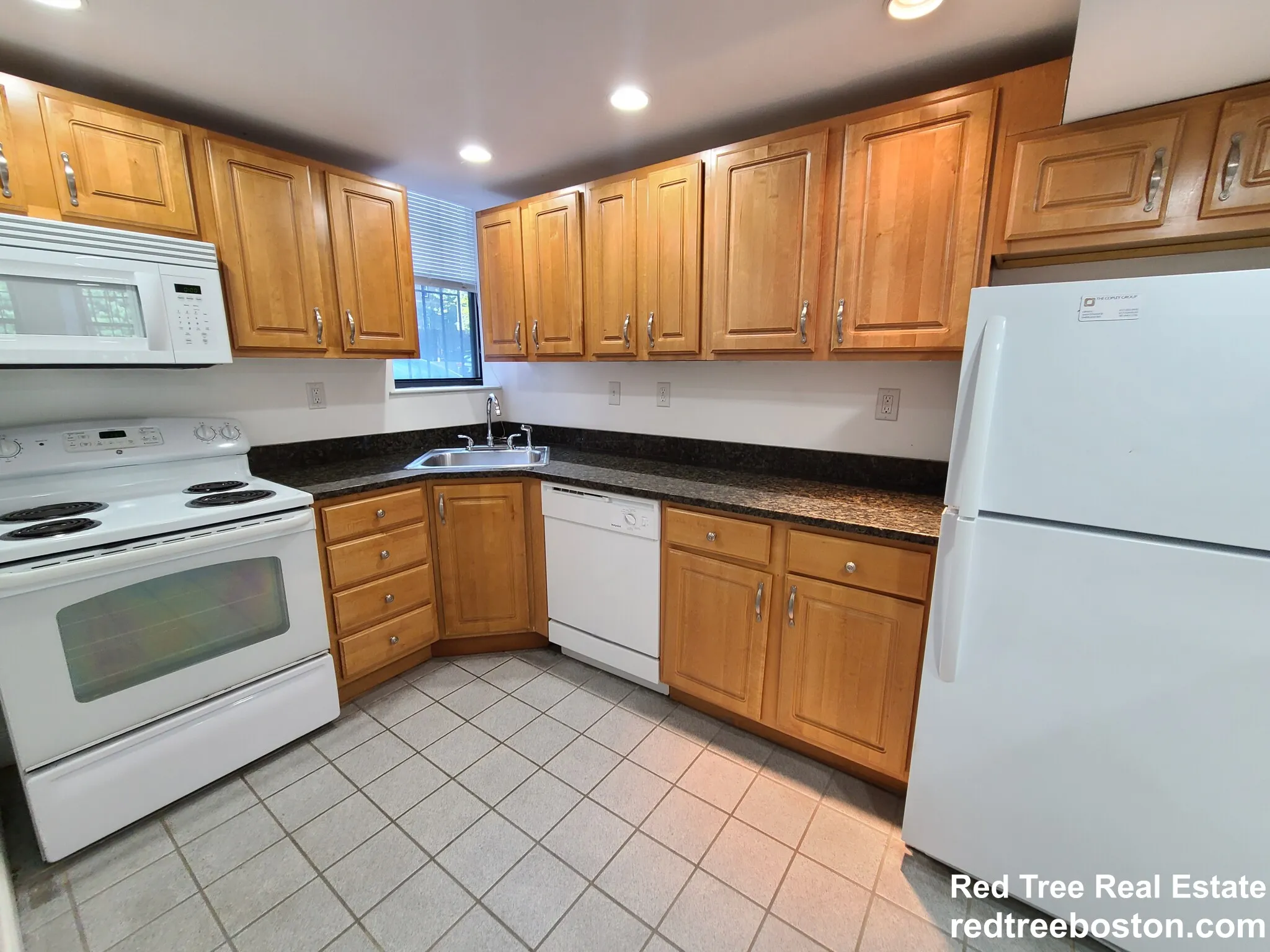 111 Queensberry St, Fenway