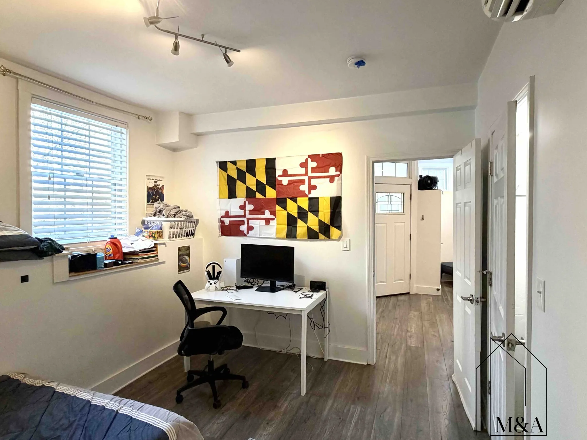 12 Braemore Rd, Brighton